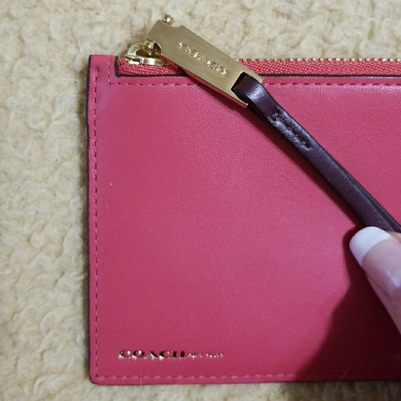 Authentic COACH Leather Wallet - Picture 2 of 6